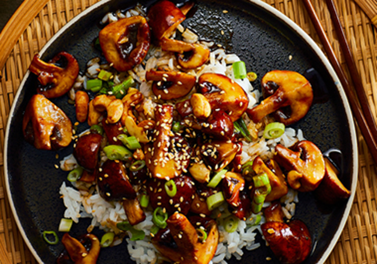 Sticky champignons uit de wok
